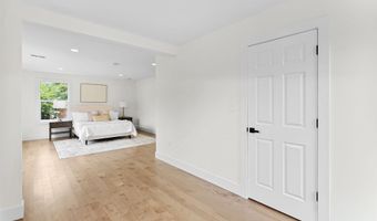 1805 S POLLARD St, Arlington, VA 22204