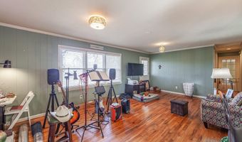 196 Pierce Rd, Beech Bluff, TN 38313