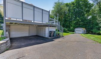 39 Green Hill Ln, Cheshire, CT 06410