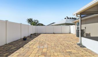 6511 CRIMSON LEAF Ln, Jacksonville, FL 32244