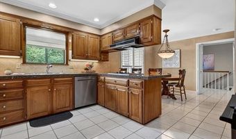 1330 Evergreen Dr, Bartlesville, OK 74006