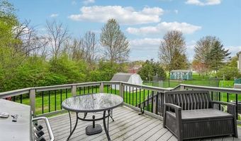 23882 Monroe St, Armada, MI 48005