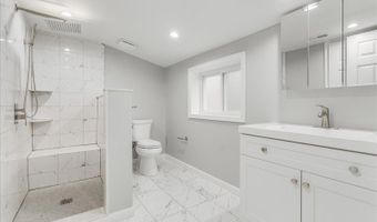 7 Mondamin Rd, Alloway, NJ 07422