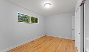 11825 SW BAKER St, Beaverton, OR 97008
