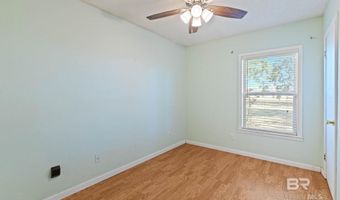 236 Beacon Ln, Atmore, AL 36502