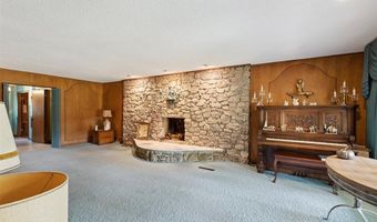 110 Acker Dr, Ada, OK 74820