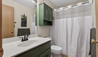 15516 Float Ln 137, Apple Valley, MN 55124