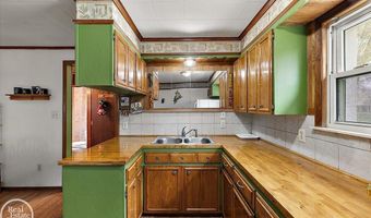918 Columbia, Algonac, MI 48001