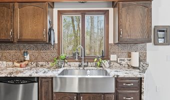 283 Main St S, Bethlehem, CT 06751