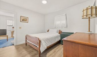 8 Herring Pond Rd, Bourne, MA 02532
