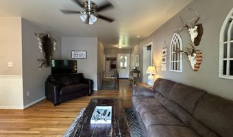 3910 FOREST GROVE Dr, Annandale, VA 22003