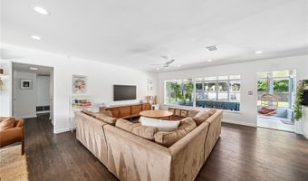 2102 IVANHOE Rd, Orlando, FL 32804