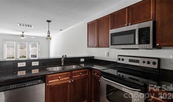 1224 Green Oaks Ln F, Charlotte, NC 28205