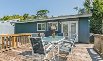 310 MAGNOLIA St, Atlantic Beach, FL 32233