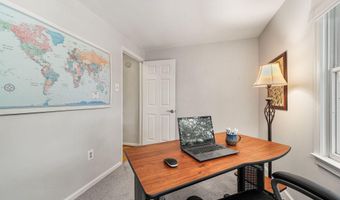 3843 30TH St N, Arlington, VA 22207