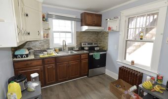12 Division St, Danbury, CT 06810
