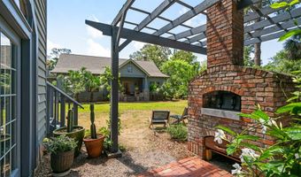 25 17th St, Apalachicola, FL 32320
