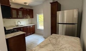 183 Market St, Amsterdam, NY 12010