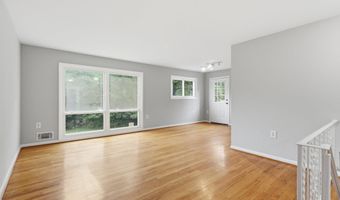 8532 CANTERBURY Dr, Annandale, VA 22003