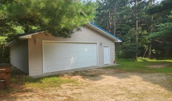 817 Elk Dr, Adams, WI 53910