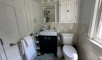 2723 FARNSWORTH Dr, Alexandria, VA 22303