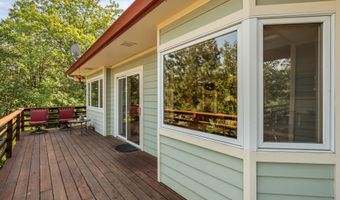 585 Nyla Ln, Ashland, OR 97520