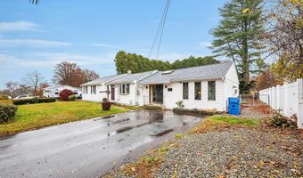 24 Ventura Dr, Brooklyn, CT 06234