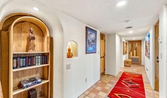 1084 N BOULDER Dr, Carefree, AZ 85377