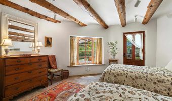 182 El Salto Rd, Arroyo Seco, NM 87514