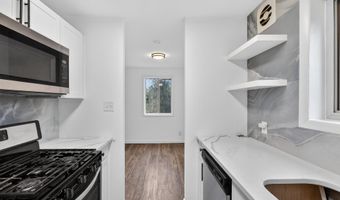 4570 MACARTHUR Blvd NW 208, Washington, DC 20007