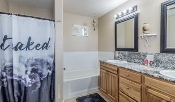 1316 PLUM TREE Cir, Bloomfield, NM 87413