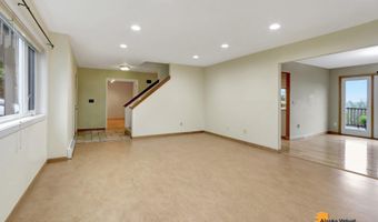 6411 Ridge Tree Cir, Anchorage, AK 99507