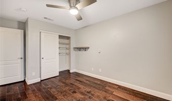 82 Moonlight Village Ln, Henderson, NV 89012