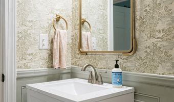 28 Ridgefield Pl, Asheville, NC 28803