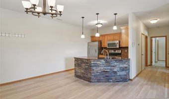 503 Maggie Ln, Altoona, IA 50009