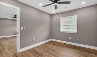 23 Georgetown Blvd, Barnegat, NJ 08005