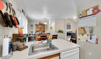 60 Walnut St, Beachwood, NJ 08722