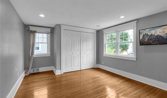 169 Ridgewood Dr, Amherst, NY 14226