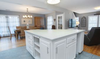 15 Rockledge Ln, Canton, CT 06019