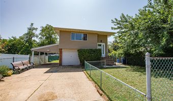 8 Williams Ave, Amityville, NY 11701