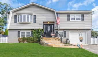 853 Spray Ave, Beachwood, NJ 08722