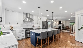 1931 Chatham Ave, Charlotte, NC 28205