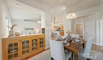 5201 N Stinger St, Boise, ID 83703