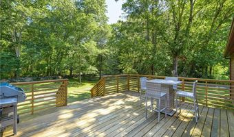111 Juniper Dr, North Kingstown, RI 02852