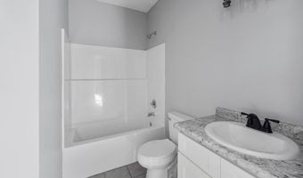 110 Peach Ln, Baxley, GA 31513