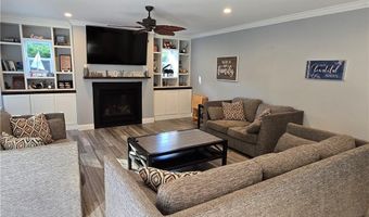 27 Rosedale Ave, Barrington, RI 02806