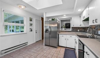 130 Graybark Ln, Amherst, OH 44001