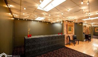 4 E Call St, Algona, IA 50511