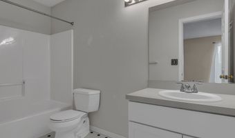 20 Lakeview Dr 20, Branford, CT 06405