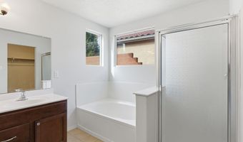 905 CRISTANOS Dr, Bernalillo, NM 87004